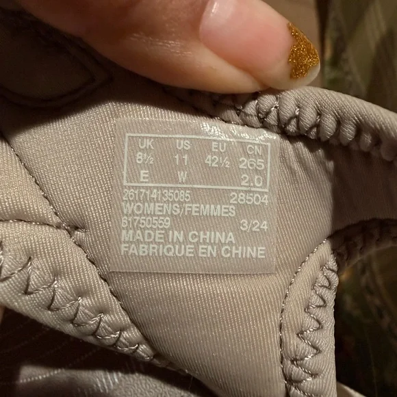 Clarks Women's Sandals - Cream - Picture 9 of 16